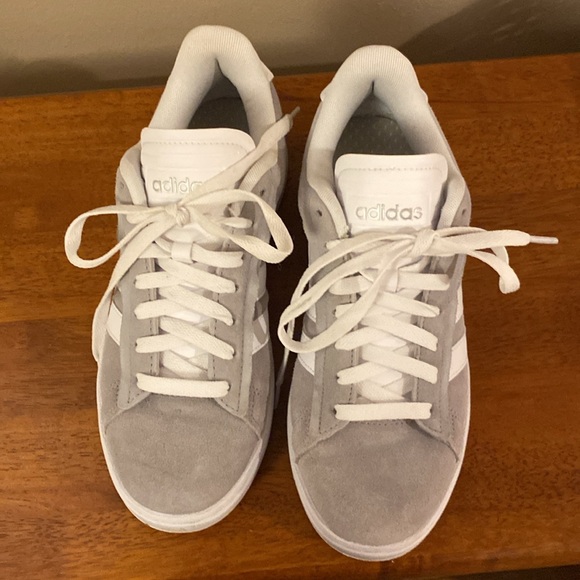 Adidas Women’s Grand Court Alpha Sneakers, size 8.5 - Picture 2 of 8